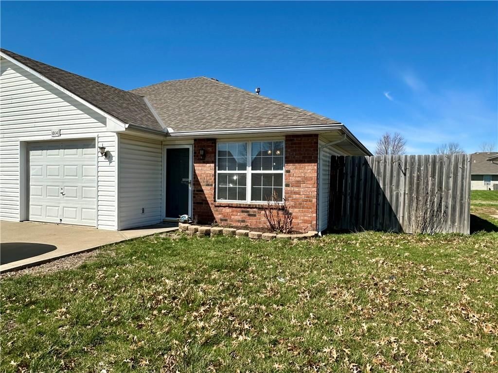 1014 SW Sandy Lane, Grain Valley, MO