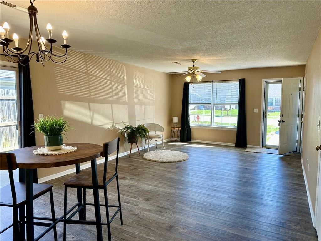1014 SW Sandy Lane — photo 4