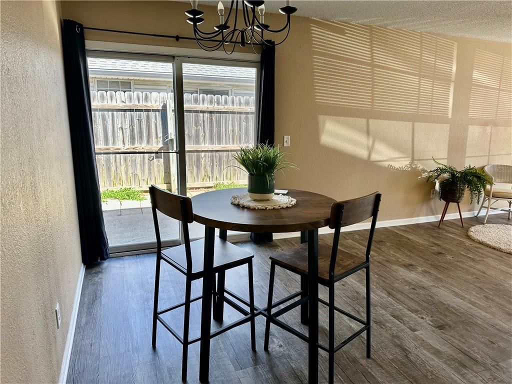1014 SW Sandy Lane — photo 8