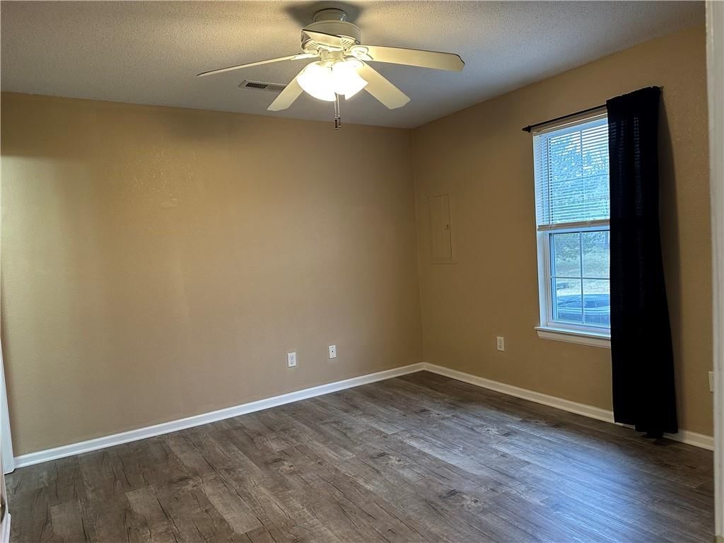 1014 SW Sandy Lane — photo 11