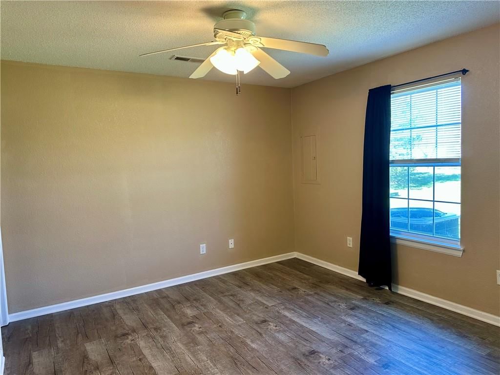 1014 SW Sandy Lane — photo 23