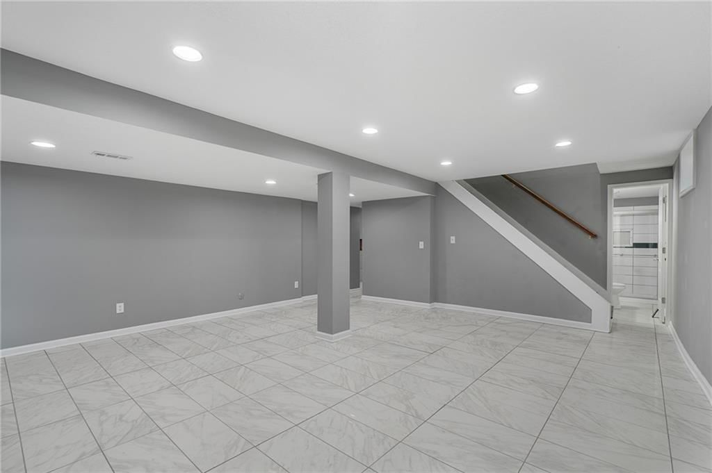 13020 S Brougham Drive — photo 29