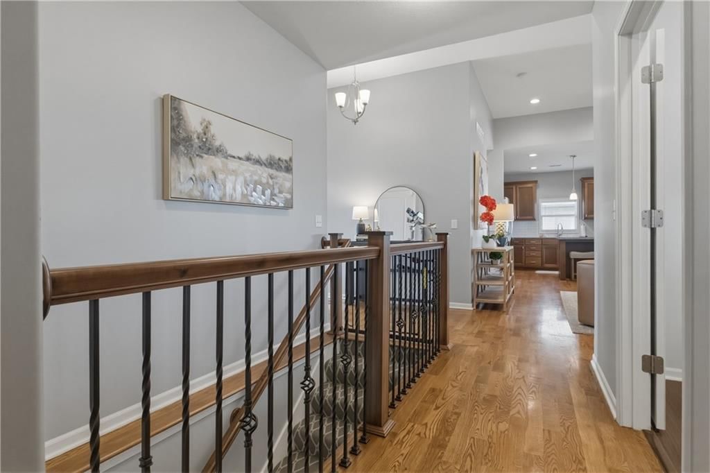 647 SW Crestview Drive — photo 30