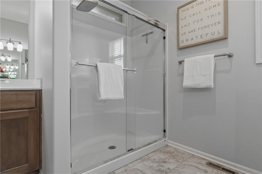 647 SW Crestview Drive — photo 37