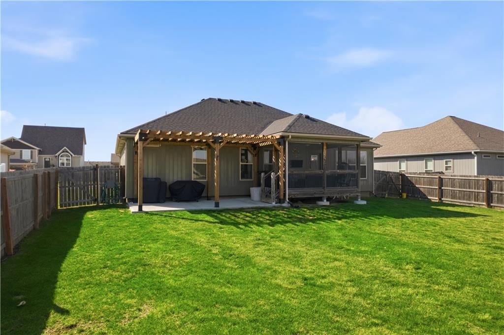 647 SW Crestview Drive — photo 50