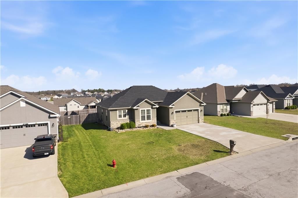 647 SW Crestview Drive — photo 52