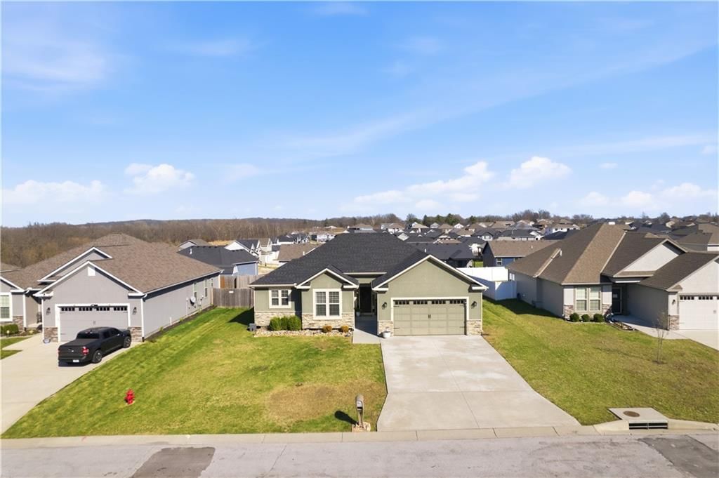 647 SW Crestview Drive — photo 53