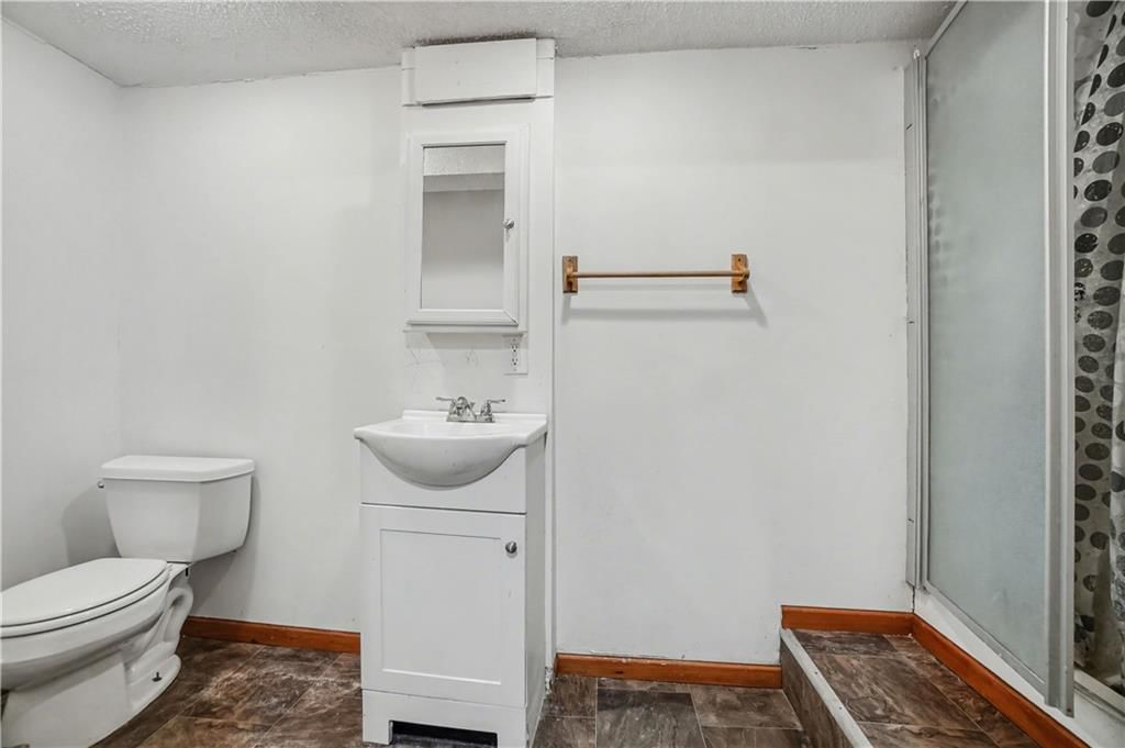 8225 WOOD Avenue — photo 14