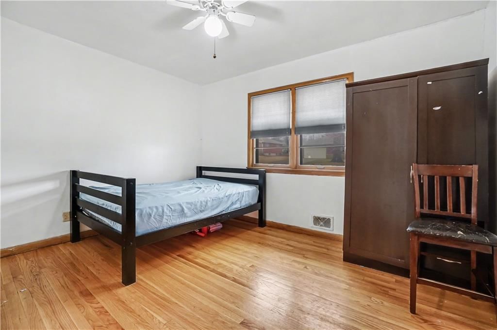 8225 WOOD Avenue — photo 18