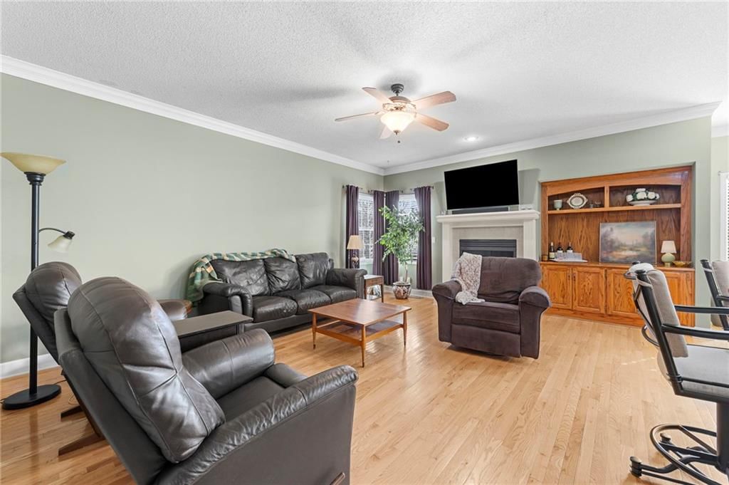 16313 S Chester Street — photo 7