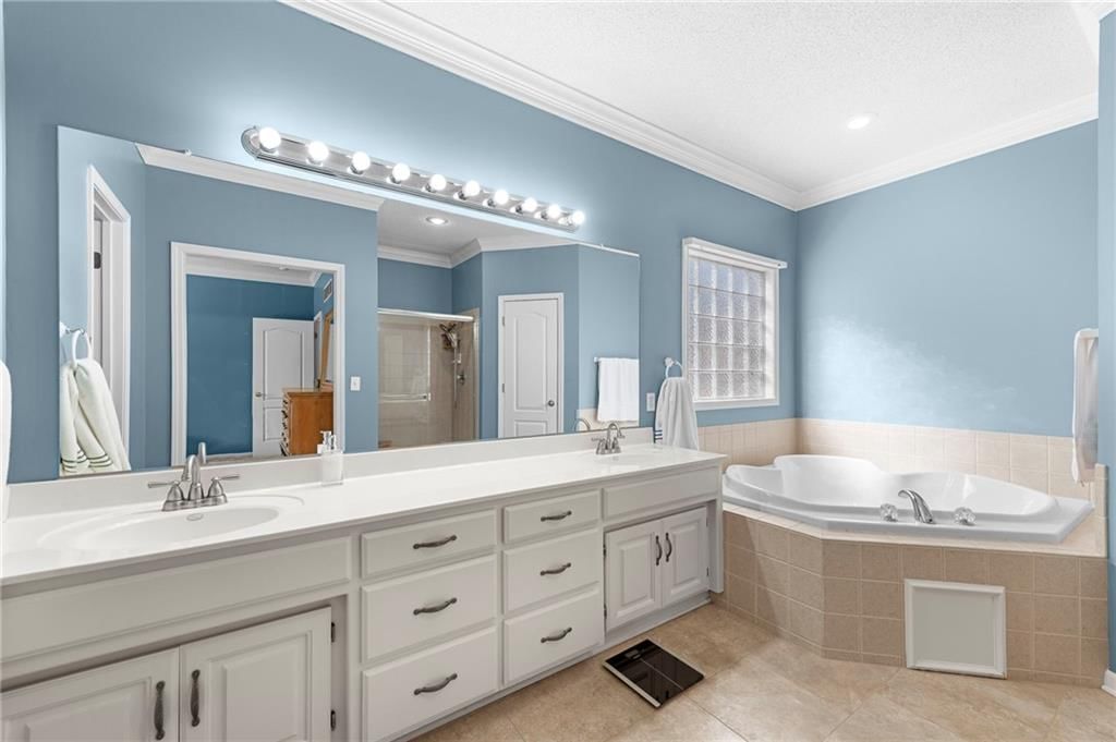 16313 S Chester Street — photo 14