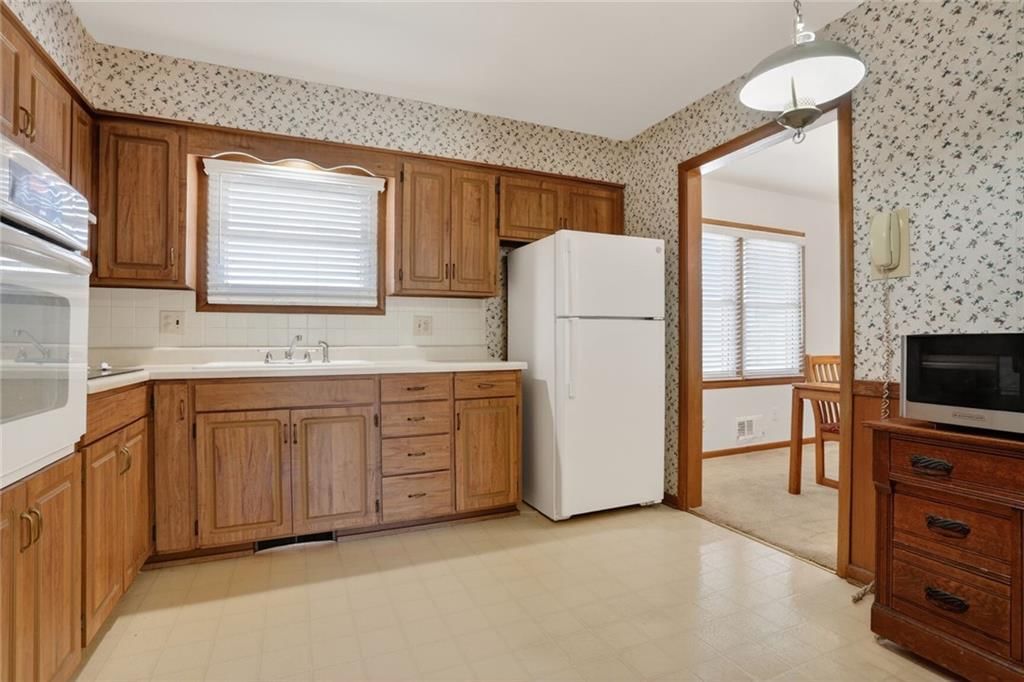 7800 W 96th Street — photo 5