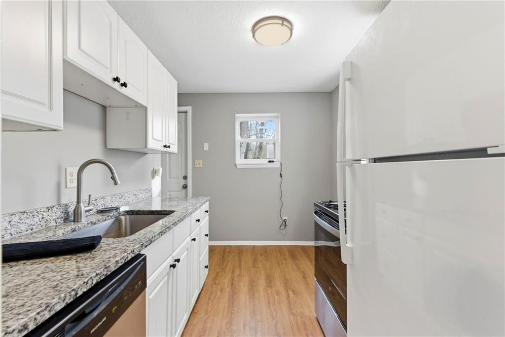 2509 S Sterling Avenue — photo 5