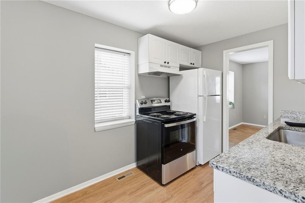 2509 S Sterling Avenue — photo 10