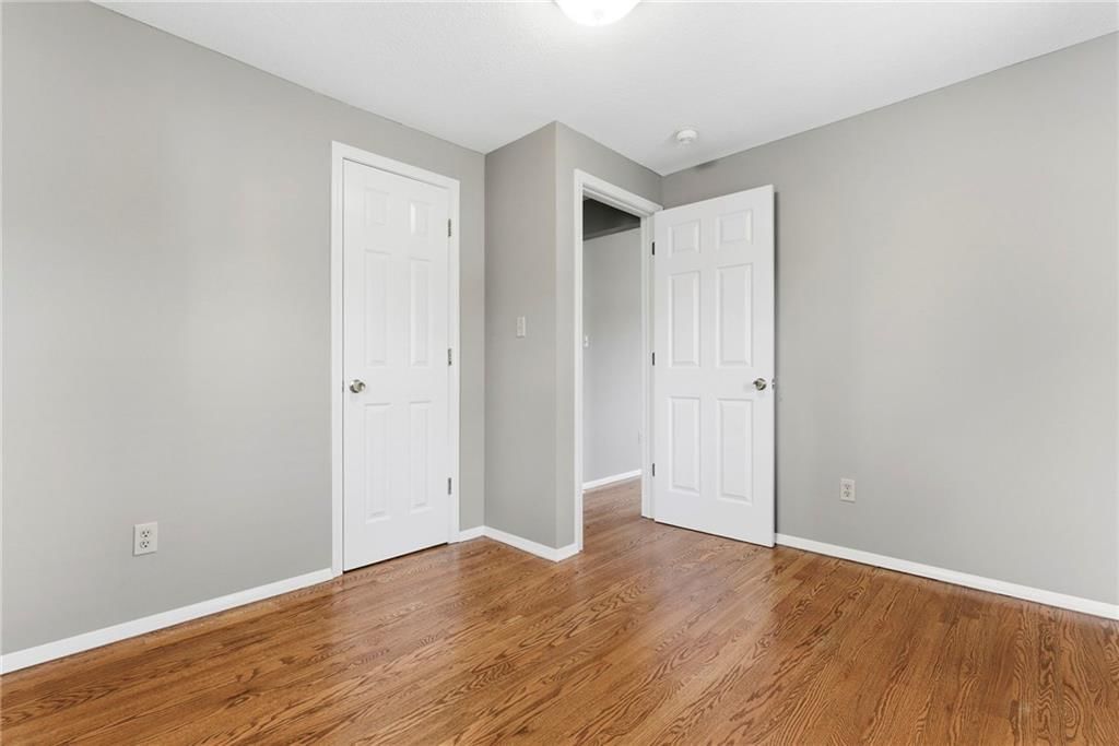 2509 S Sterling Avenue — photo 12