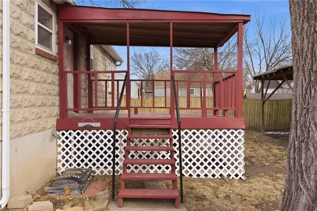 2509 S Sterling Avenue — photo 26