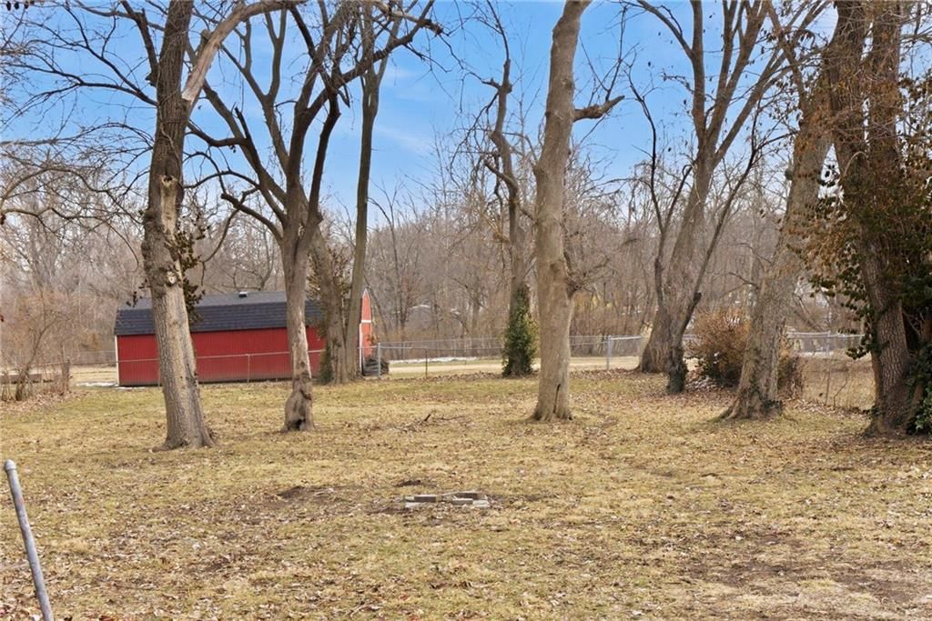 2509 S Sterling Avenue — photo 31