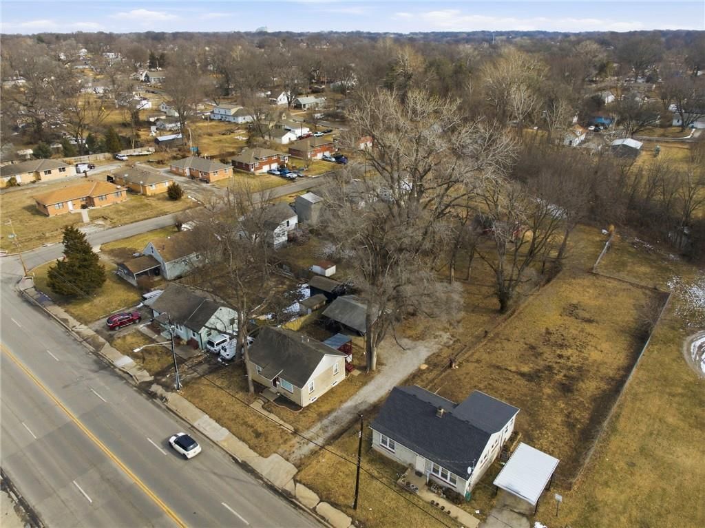 2509 S Sterling Avenue — photo 35