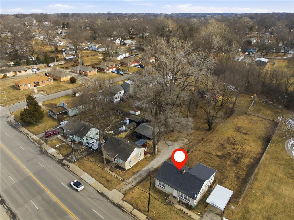 2509 S Sterling Avenue — photo 36