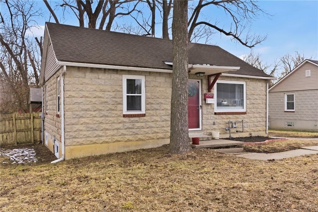 2509 S Sterling Avenue — photo 42