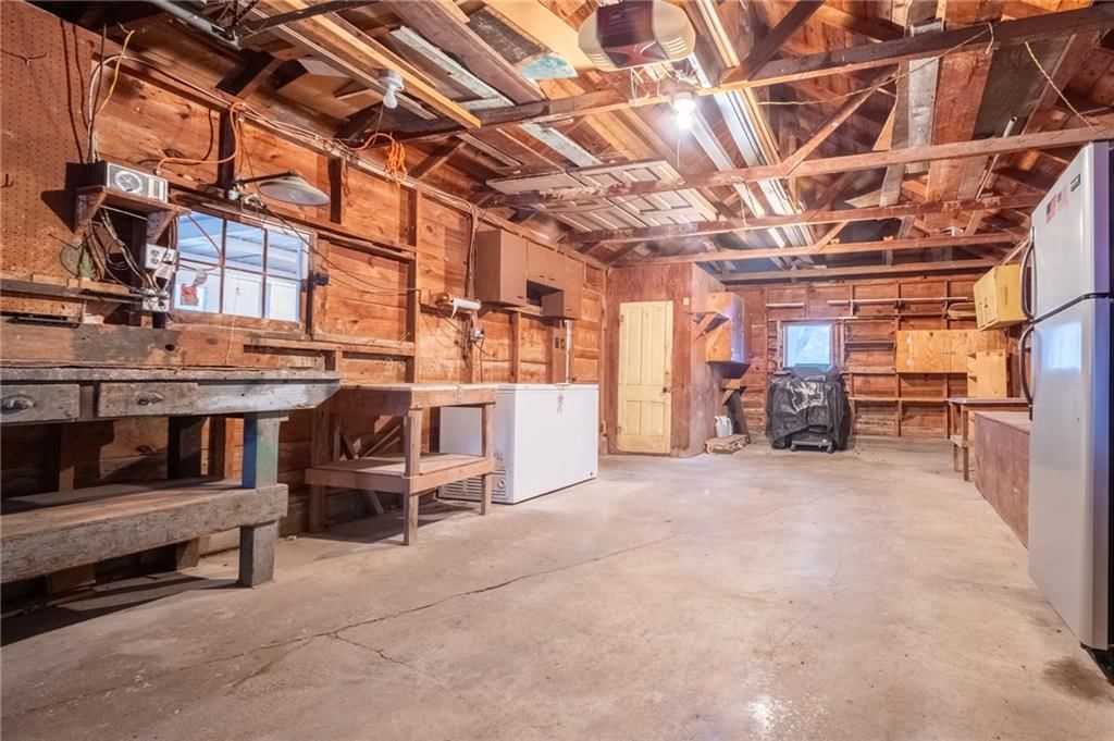212 W Mill Street — photo 20