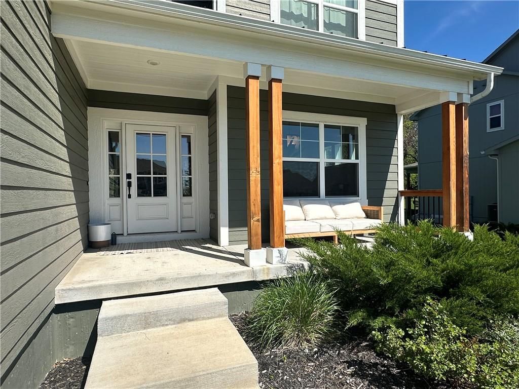 3117 SW Arbor Tree Drive — photo 2