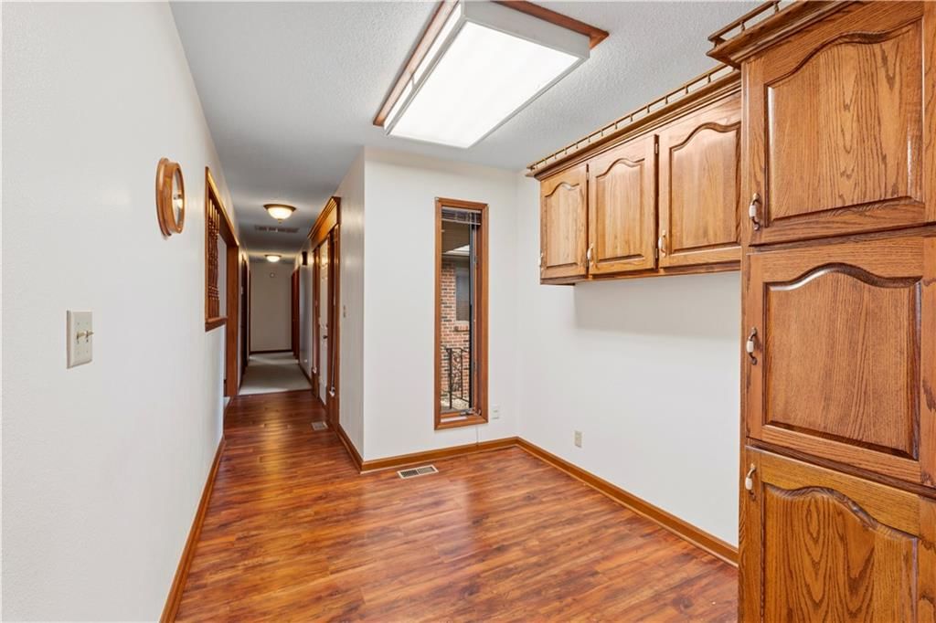 802 S Timberbrook Drive — photo 6