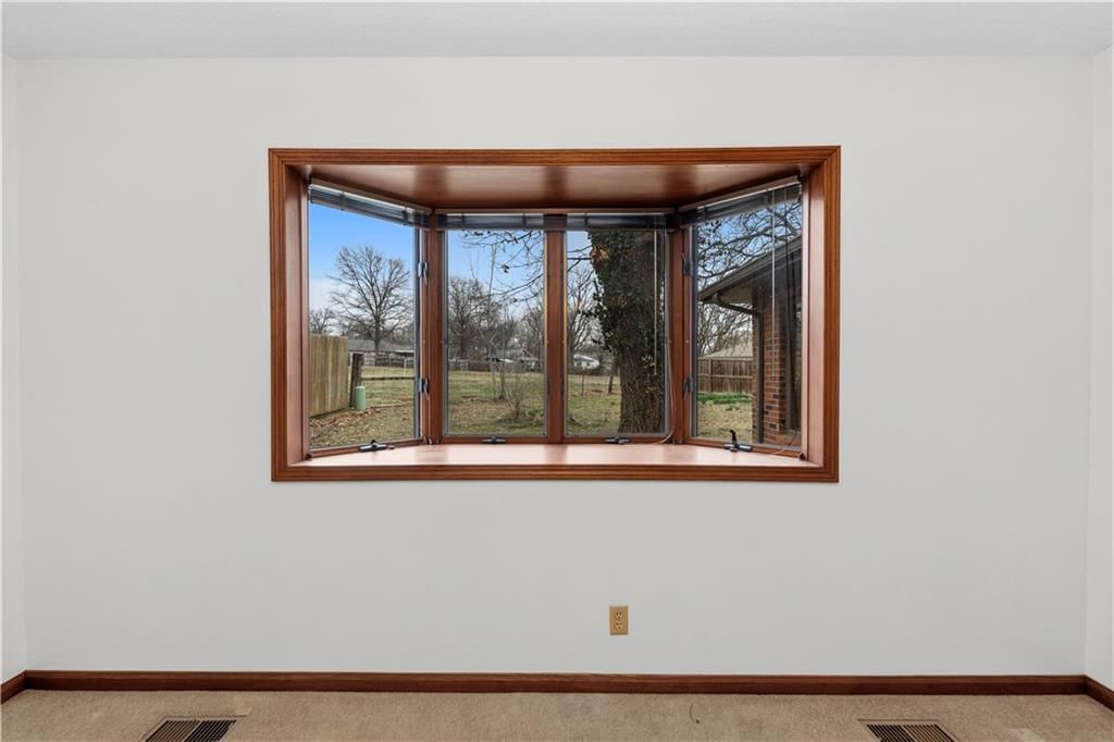 802 S Timberbrook Drive — photo 18