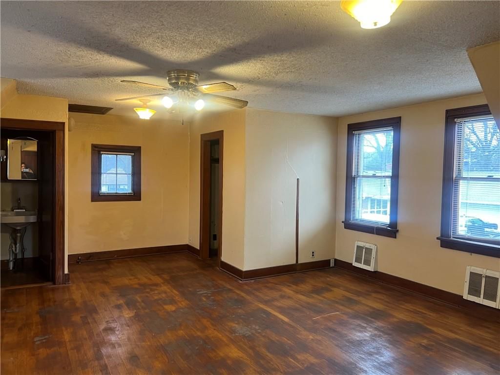 4507 Blue Ridge Boulevard — photo 27