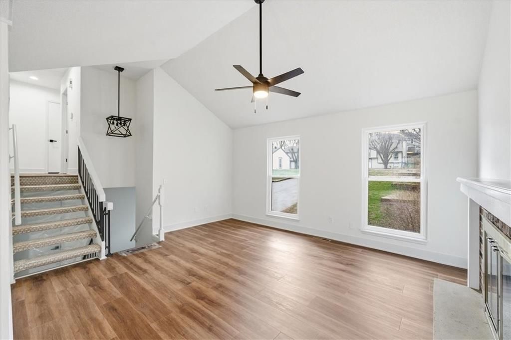 5761 N Anita Avenue — photo 4
