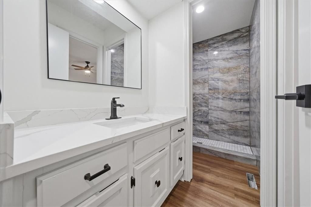 5761 N Anita Avenue — photo 17