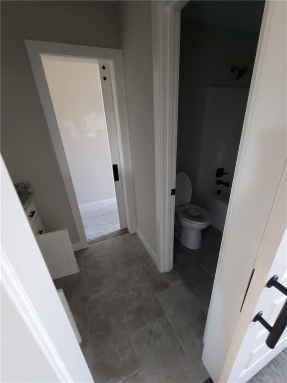 408 NE Greenview Drive — photo 9