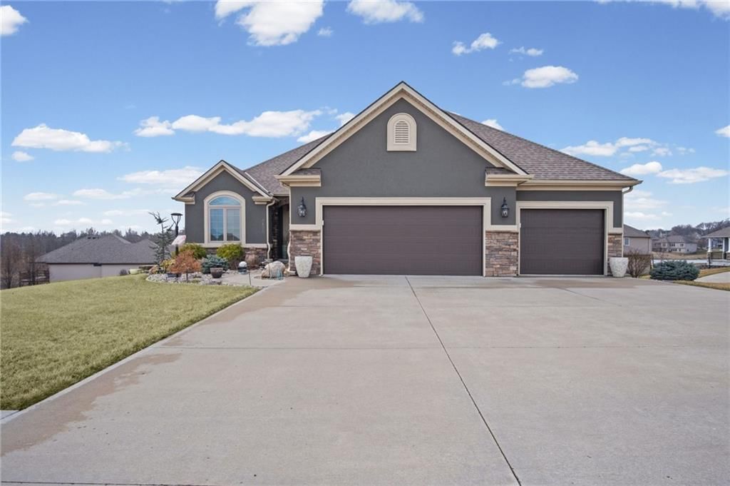 4600 Greystone Drive, St Joseph, MO