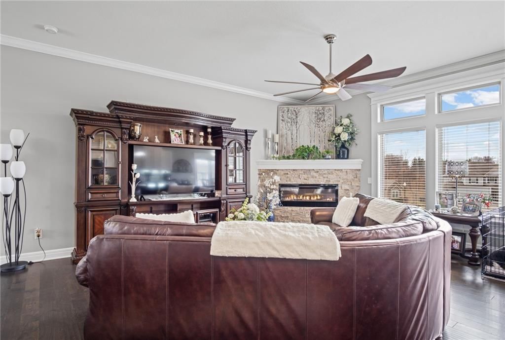 4600 Greystone Drive — photo 5
