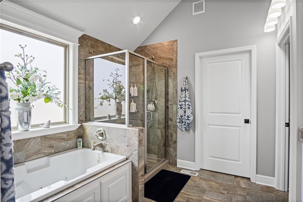 4600 Greystone Drive — photo 19