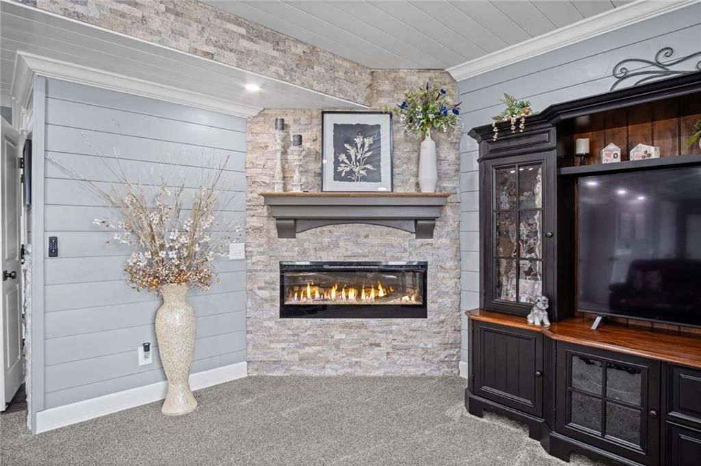 4600 Greystone Drive — photo 24