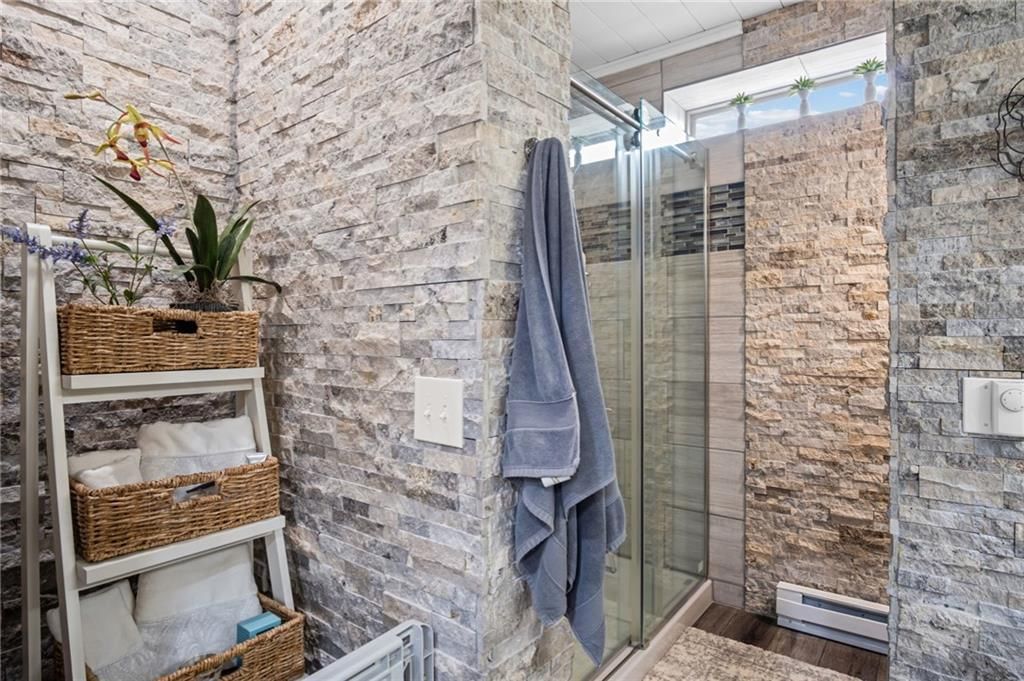 4600 Greystone Drive — photo 25
