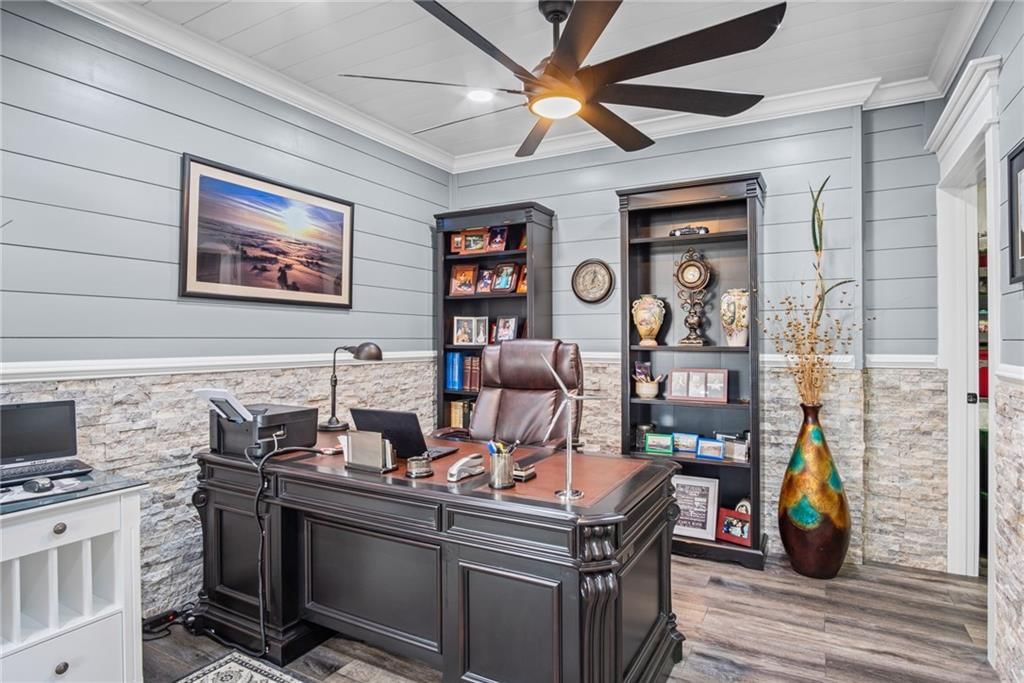 4600 Greystone Drive — photo 27