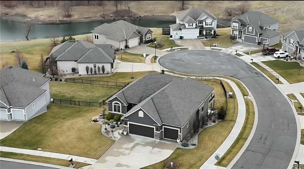 4600 Greystone Drive — photo 35