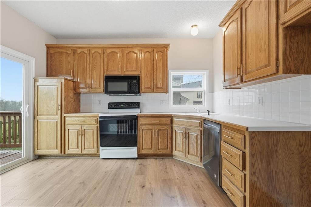 19035 W 164th Street — photo 10