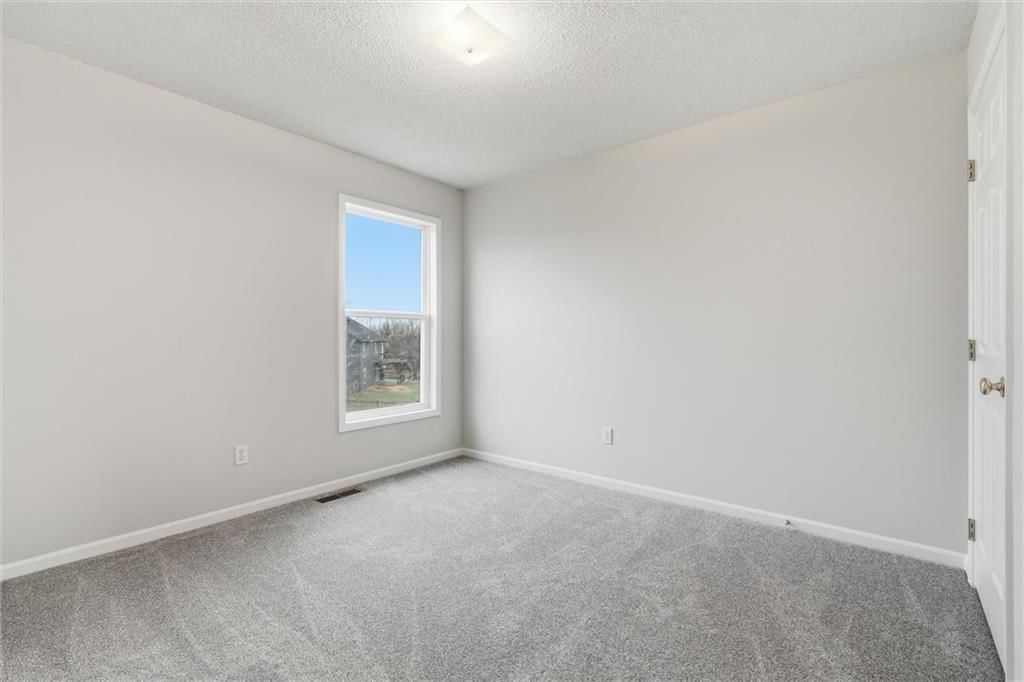 19035 W 164th Street — photo 28