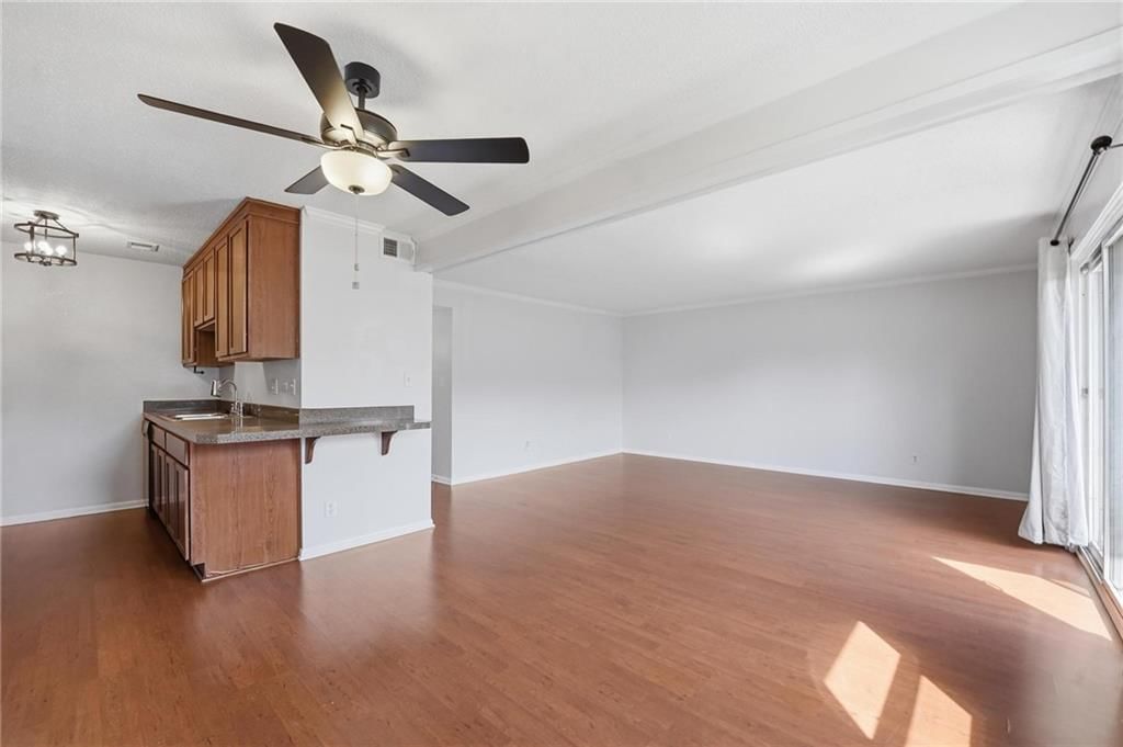 6232 Robinson Street — photo 2