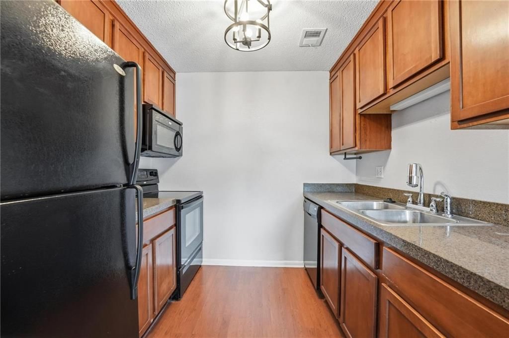 6232 Robinson Street — photo 7