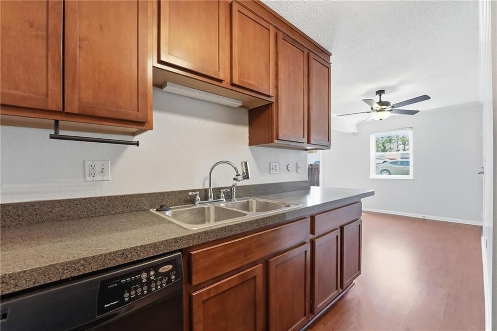 6232 Robinson Street — photo 8