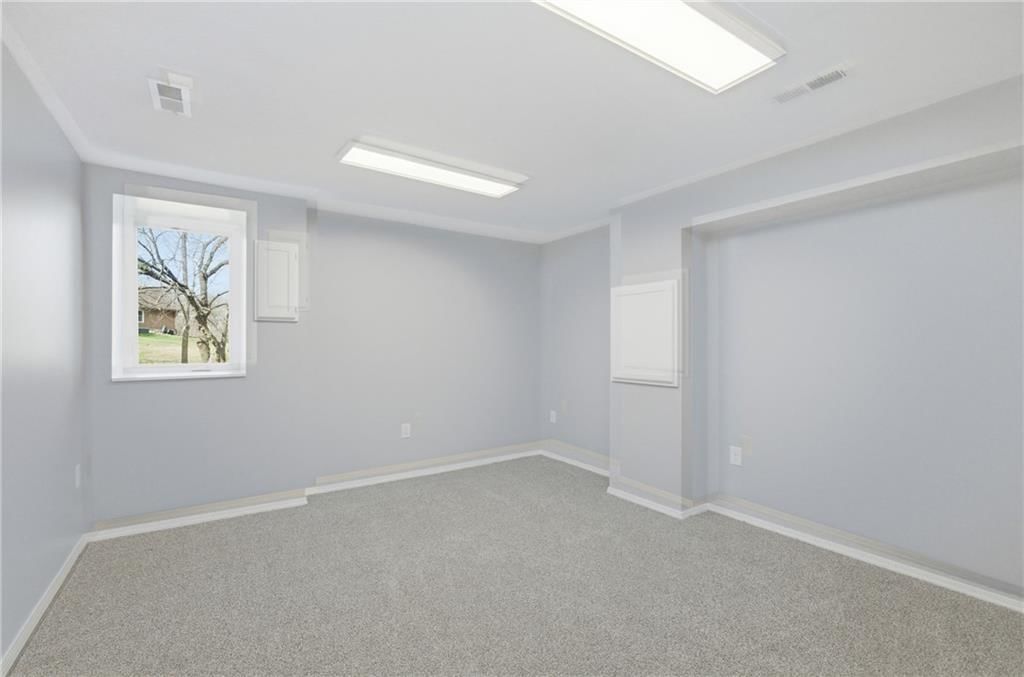 12221 Hubbard Road — photo 24