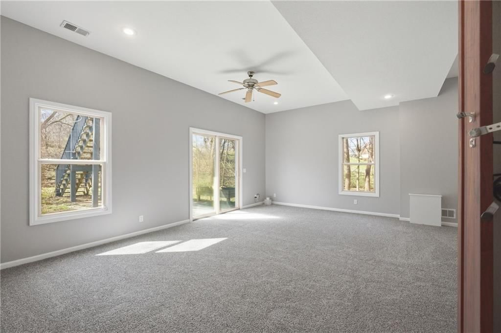 12221 Hubbard Road — photo 25