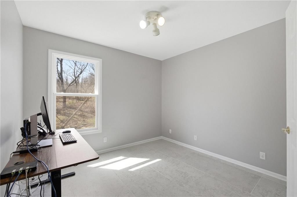12221 Hubbard Road — photo 32