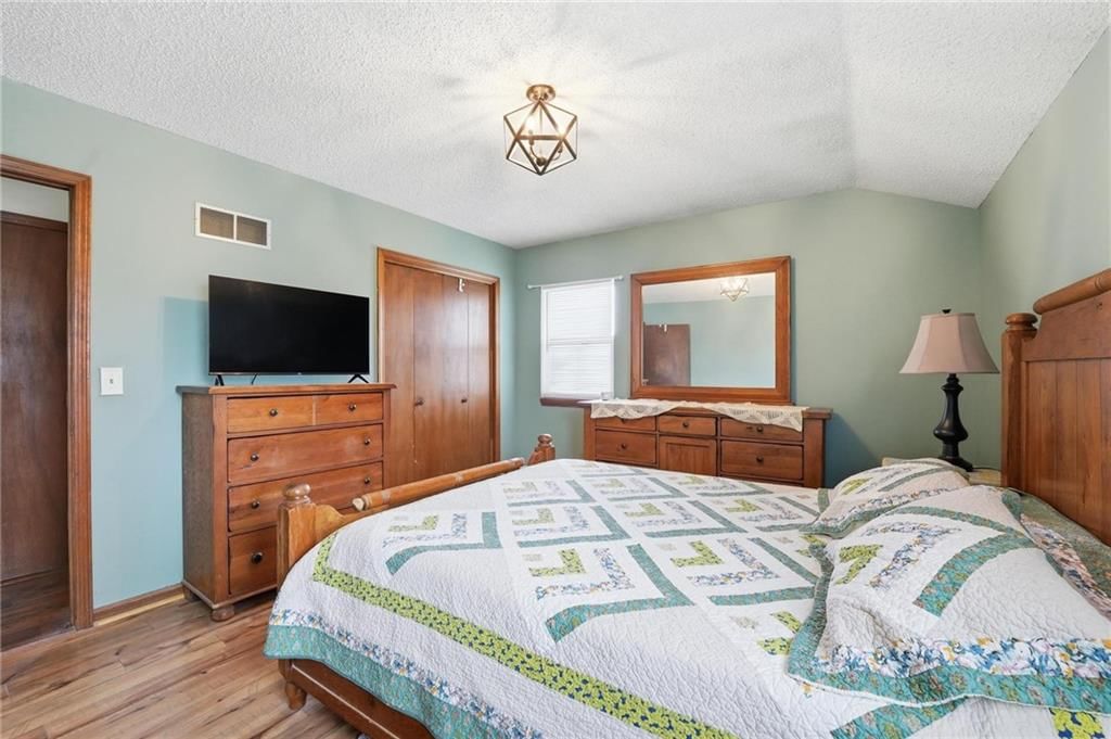 906 NE 67th Place — photo 19