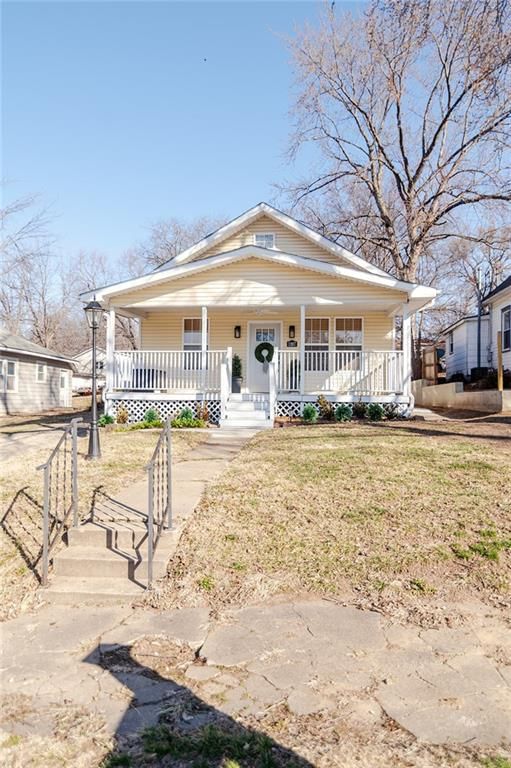 1207 Atchison Street — photo 2