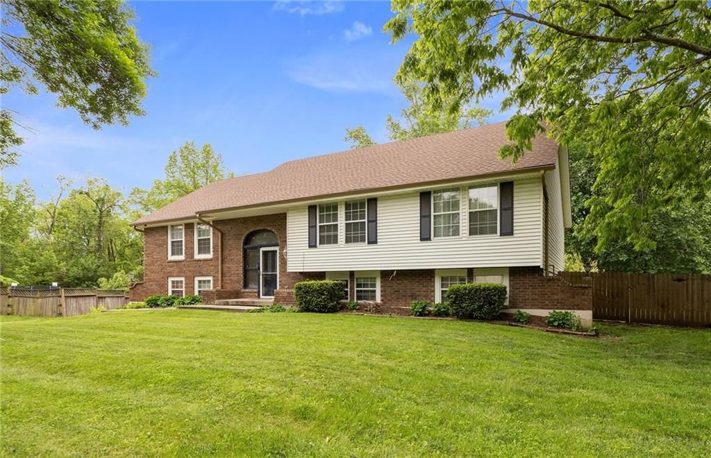 600 NE Sunny Creek Lane — photo 2
